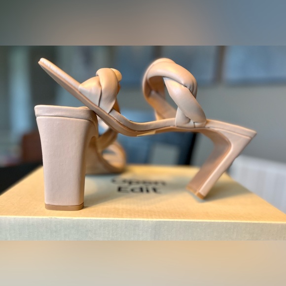 Spring Heels! - Picture 3 of 7